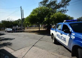 Mató de un balazo a su expareja e intentó quitarse la vida en la calle