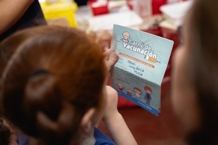 Continúa la campaña de vacunación contra sarampión y polio