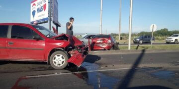 Un choque múltiple de cuatro vehículos dejó como saldo una mujer herida