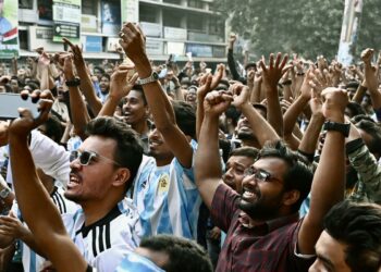 Furor por Argentina en Bangladesh, una historia de amor que empezó con Maradona