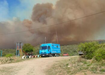 Continúa el combate contra los incendios en departamento Pocho