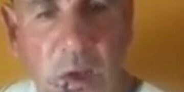 Reapareció en escena «La Mole» Moli y con el rostro todo lastimado