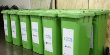 Los CPC ya reciben el aceite usado de cocina que desechen los vecinos