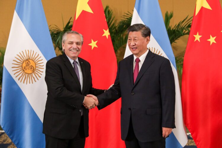 Fernández mantuvo un con Xi en la cumbre de Bali.