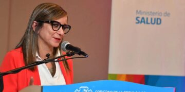 El Ministerio de Salud ofreció un sueldo inicial de $200 mil a médicos sin especialidad