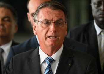 Con el bolsonarismo al límite, comienza el traspaso de poder