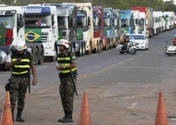 Las fuerzas armadas ratificaron su compromiso con el estado de derecho