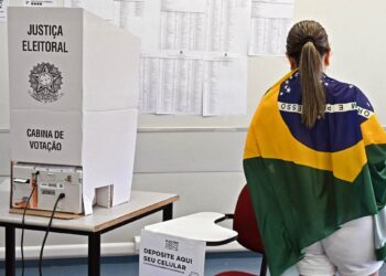 Bolsonaristas  piden anular votos de las elecciones