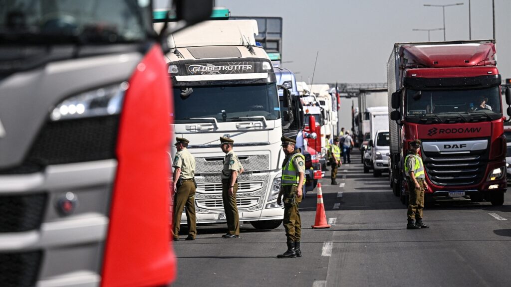 En acuerdo, finalizó el paro de camioneros