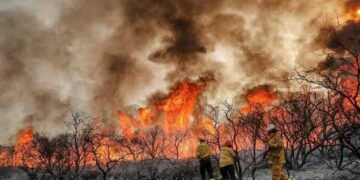 Continúan los incendios forestales en Traslasierra y son cuatro las provincias con focos activos