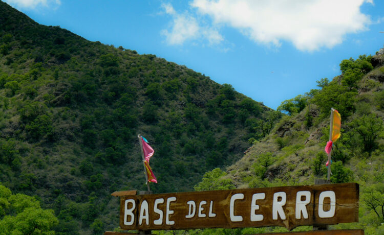 Falleció un turista mientras ascendía el cerro Uritorco