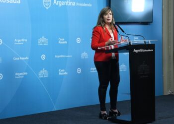 Desde el Ejecutivo, descartaron la opción de suspender las Paso