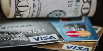 Las compras con tarjeta comienzan a liquidarse a valor MEP