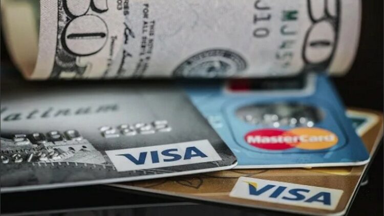 Las compras con tarjeta comienzan a liquidarse a valor MEP