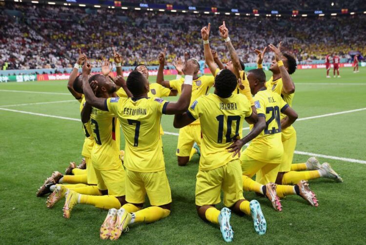 Ecuador le ganó con autoridad a Qatar en el partido inaugural