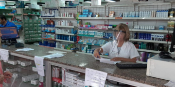 Por un conflicto con laboratorios, las farmacias advierten el desabastecimiento de medicamentos