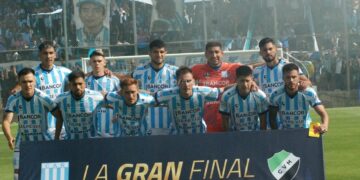 Racing se coronó campeón y logró el ascenso a la Primera Nacional