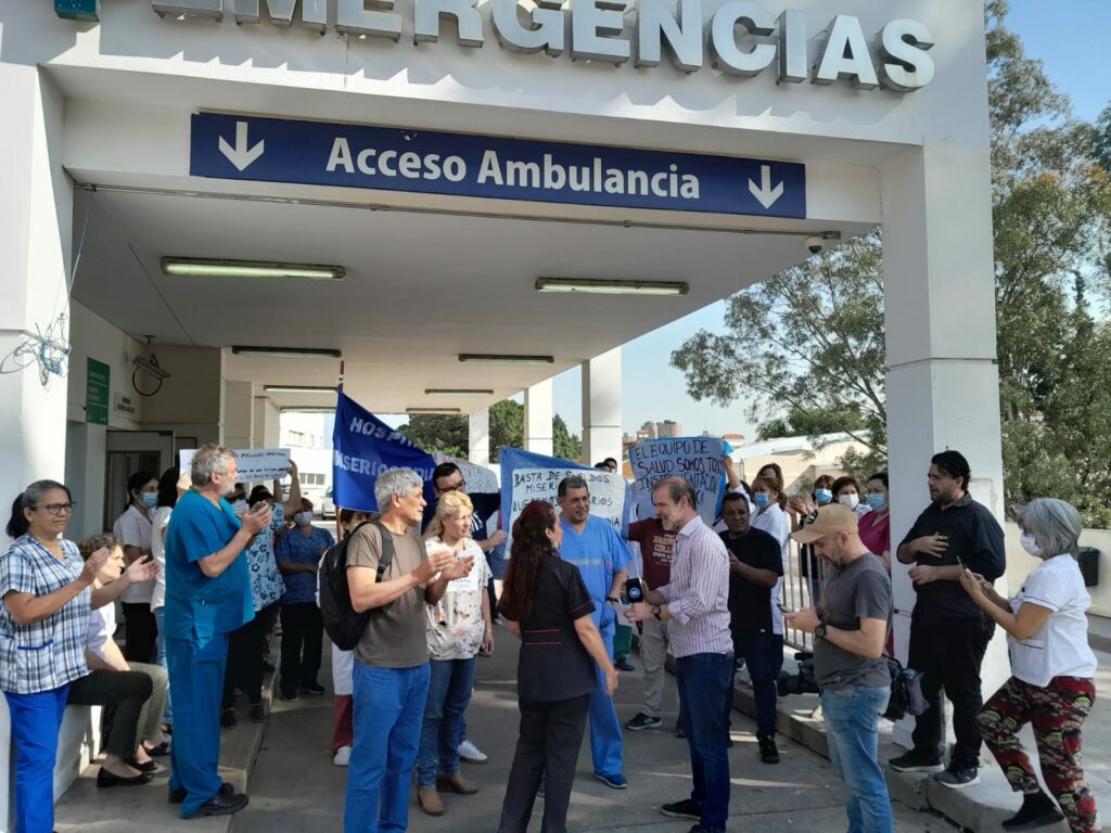 El reclamo de los médicos de Río Cuarto se expande hacia Villa María y la Capital