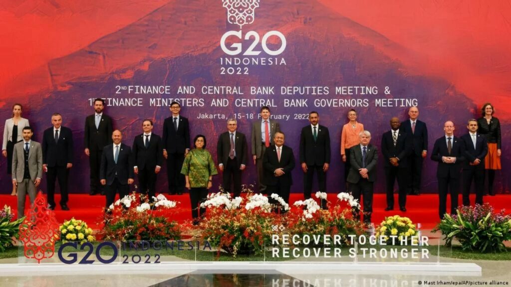 La cumbre de los acercamientos inesperados y los alejamientos previsibles
