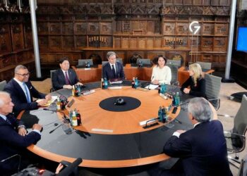 G7 promete a Ucrania reparar infraestructura crítica