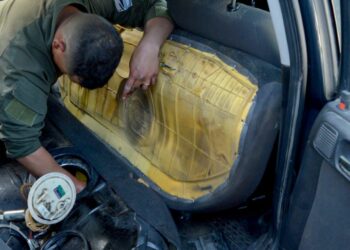 Viajaba a Córdoba con 26 kilos de cocaína ocultos en su auto