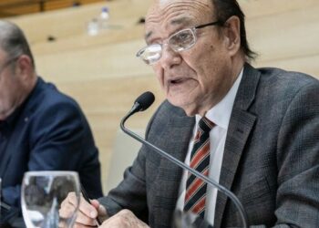 La Legislatura respetará el derecho de defensa de González