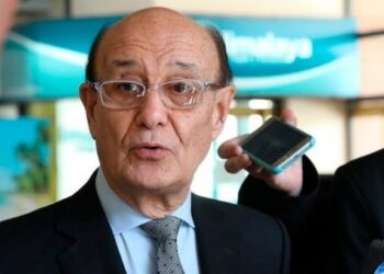 Sin un pronunciamiento judicial, González no volverá a la Legislatura