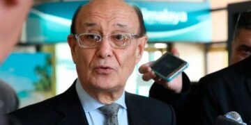 Sin un pronunciamiento judicial, González no volverá a la Legislatura