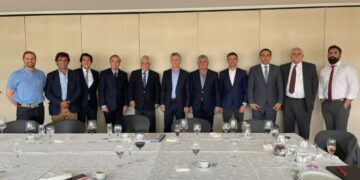 De Loredo se mostró con los ex presidentes Macri y Piñera