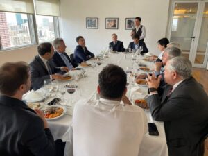 De Loredo se mostró con los ex presidentes Macri y Piñera