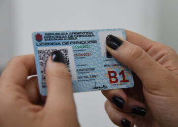 El Ejecutivo envió un proyecto para regular el otorgamiento de licencias de conducir