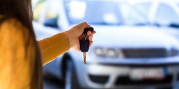 Agravaron una condena por robo de auto con inhibidor y la equipararon al uso de una llave o ganzúa