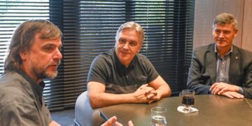 Respaldo de Llaryora a la labor del padre “Pepe” Di Paola