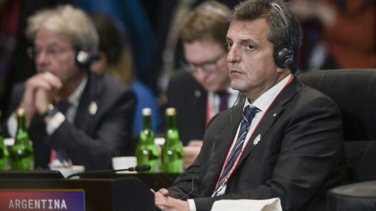 El ministro Massa en una sesión de trabajo en la Cumbre del G20.