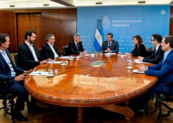 Las petroleras se suman al programa de Precios Justos