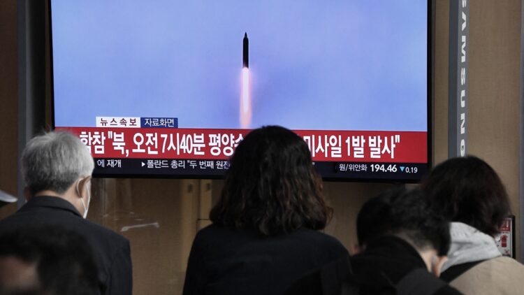 Corea del Norte disparó un misil