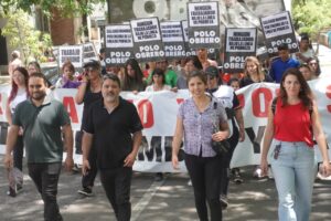 Piqueteros pidieron un salario que iguale la canasta básica Piqueteros pidieron un salario que iguale la canasta básica