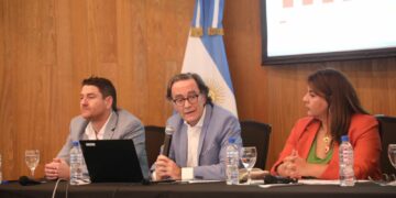 Contención social y obra pública, ejes del Presupuesto para el año electoral