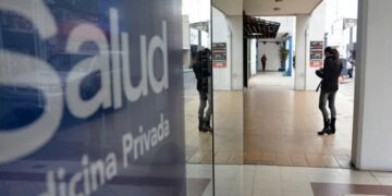 Desde Córdoba impulsan un freno en los aumentos de las prepagas