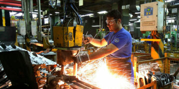 La producción de pymes industriales creció en octubre 0,6% interanual