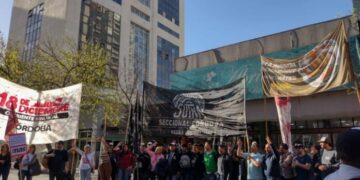 Trabajadores de neumáticos, contra un despido