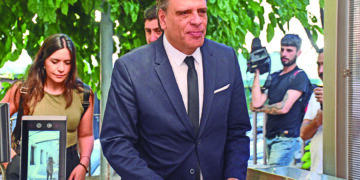 Mosquera apuntó contra la jefa de Policía y admitió que hubo violencia institucional en el crimen de Blas