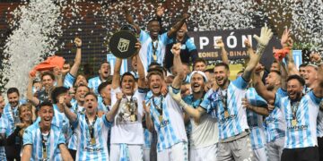 Racing se consagró campeón luego de vencer a Boca en el suplementario