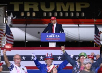 Trump anunció que se postulará para presidente