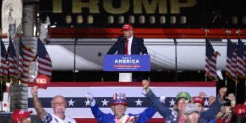 Trump anunció que se postulará para presidente