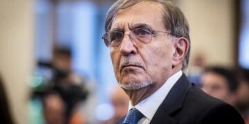 Piden la renuncia del titular del Senado de Italia por elogiar al movimiento posfascista