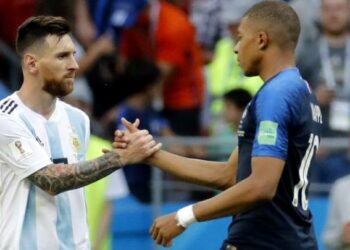 Mbappé develó lo que le dijo a Messi en la final del Mundial y habló sobre los festejos del “Dibu”