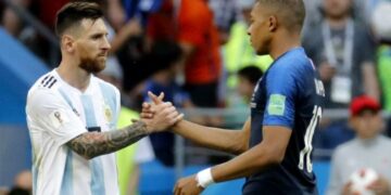 Mbappé develó lo que le dijo a Messi en la final del Mundial y habló sobre los festejos del “Dibu”