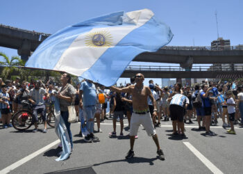 Un poco de historia para entender la extraordinaria celebración que desborda Buenos Aires