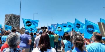 La UEPC expresó su rechazo hacia la medida provincial que excluye a los docentes de los asuetos